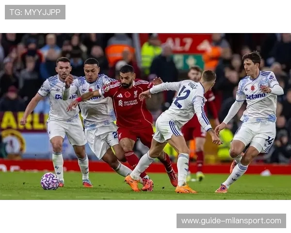 “德甲最后冲刺：豪门激战不断冠军悬念逐步加深”，德乙豪门